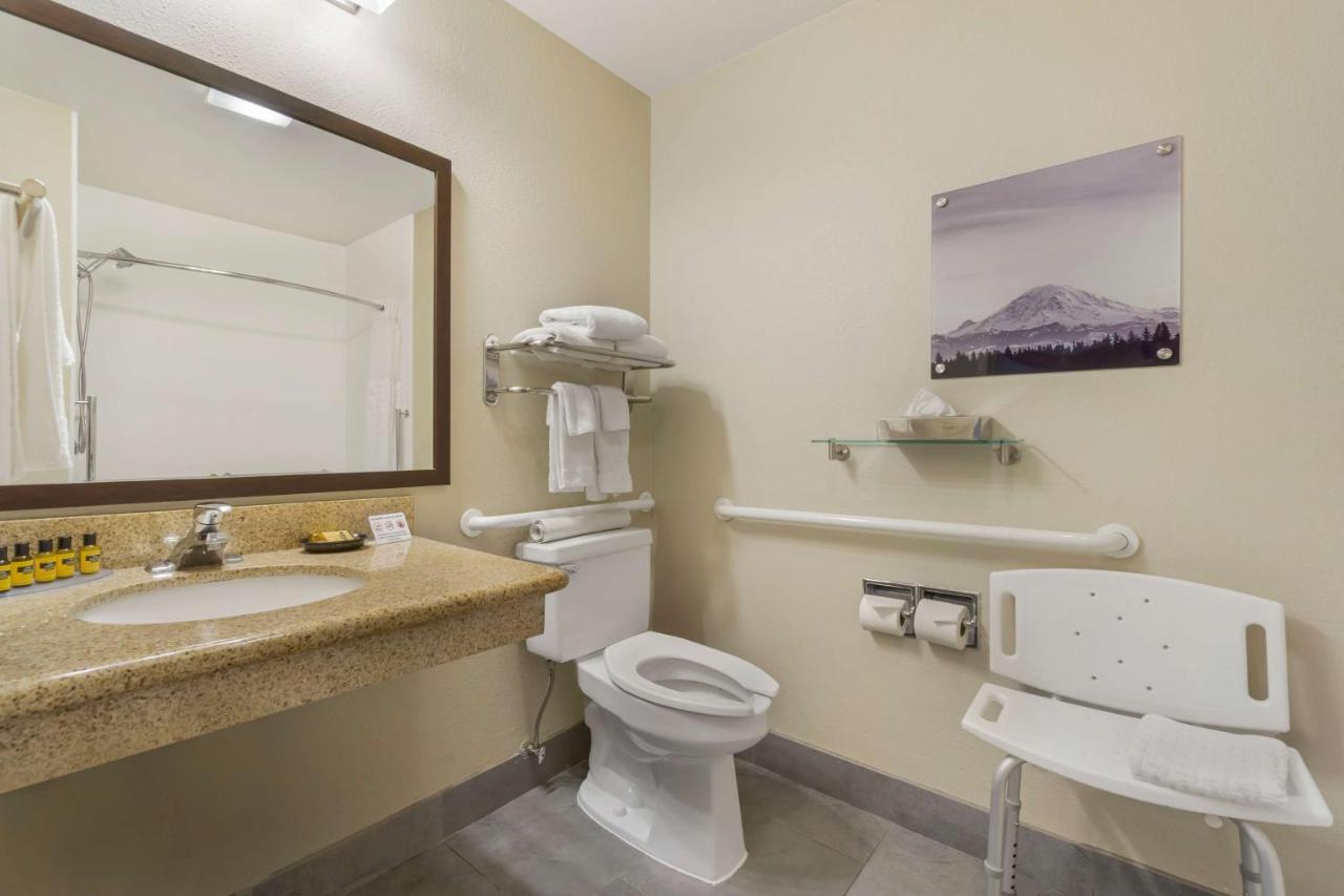 Best Western Plus Wenatchee Downtown Hotel Exterior photo