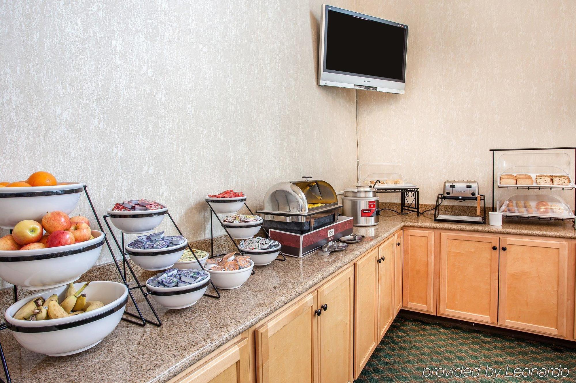 Best Western Plus Wenatchee Downtown Hotel Exterior photo